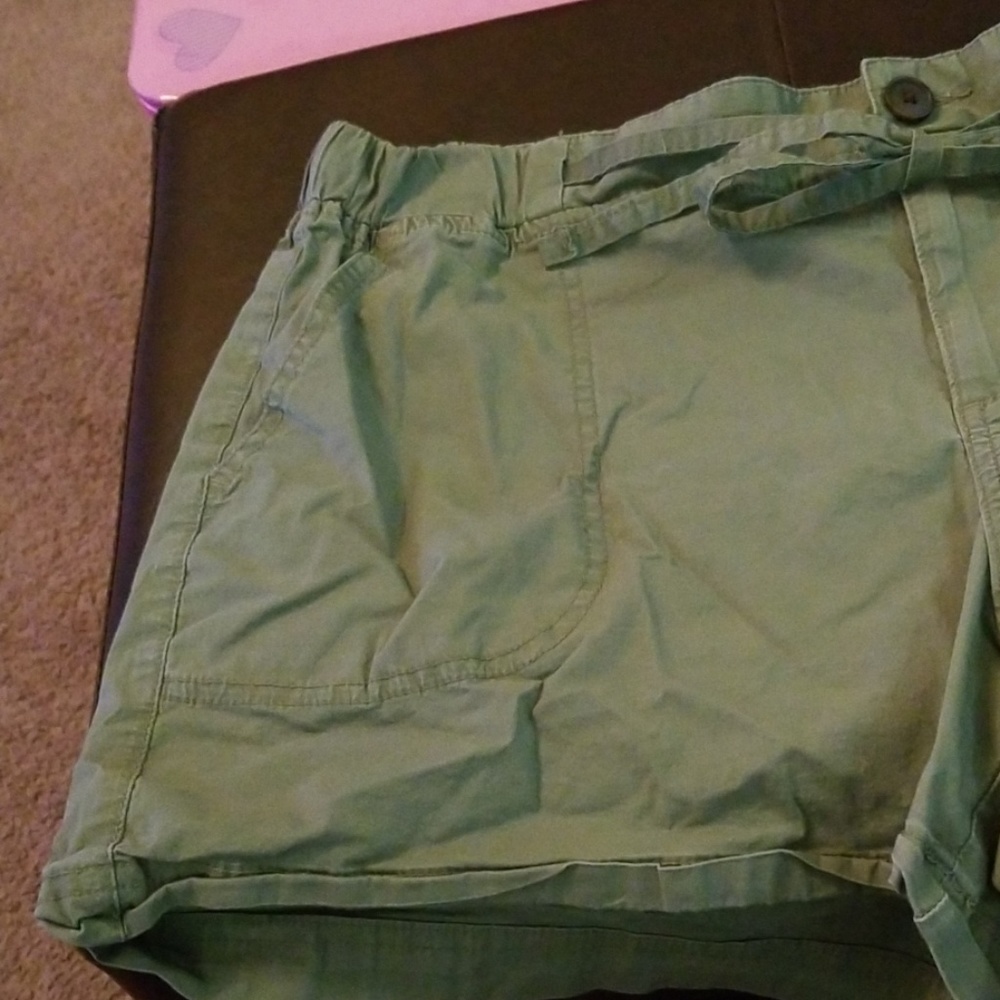 shorts - Picture 2 of 4